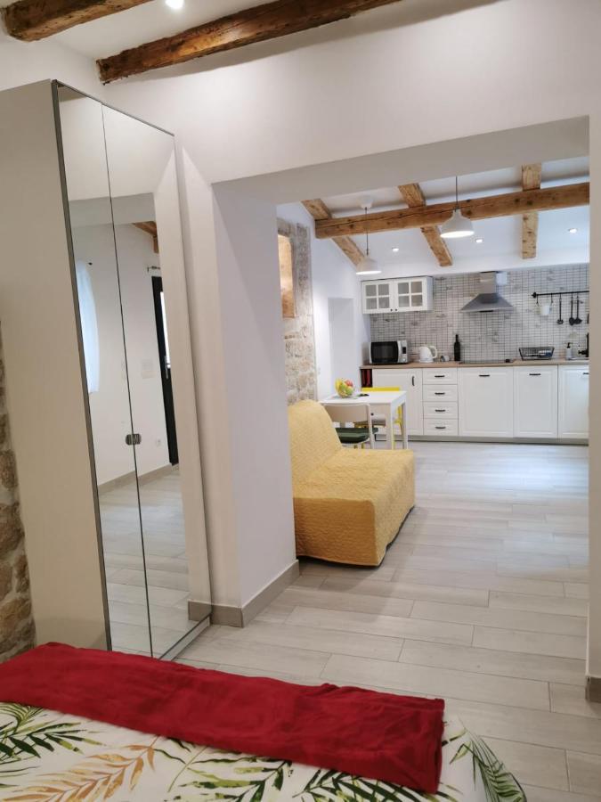 Studio App Dea In The Center Rovinj Exterior foto